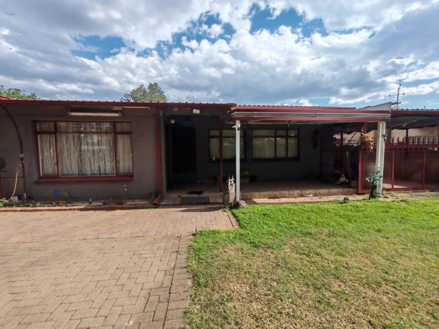 4 Bedroom Property for Sale in Sasolburg Ext 12 Free State